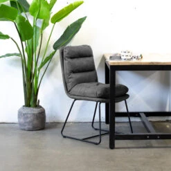 Giga Meubel Eetkamerstoel Fabio - Zwart - Kunstleer & Metaal -Meubelpromotie 1000067088 0102