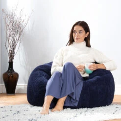 Icon Zitzak Kingston - Corduroy Zitzak Volwassenen - Marineblauw 11 Icon Zitzak Kingston - Corduroy Zitzak Volwassenen - Marineblauw -Meubelpromotie 1aa080ef917144dba2882eebdacf0052