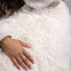 Icon Zitzak Cocoon - Zitzak Van Imitatiebont - Wit 15 Icon Zitzak Cocoon - Zitzak Van Imitatiebont - Wit -Meubelpromotie 1dce90e046464e958743221f4d1e5ad5