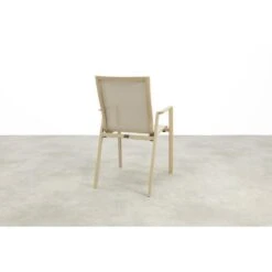 VDG Atmos Stapelbare Tuinstoel - Latte 11 VDG Atmos Stapelbare Tuinstoel - Latte -Meubelpromotie c9d34ec4486746d9bd2927220f01decd