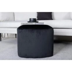 Svea - Troy Poef - Velvet - Zwart -Meubelpromotie dece3d33698340cea61dd6075bf65684