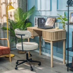 Bureau Met 2 Deuren Van Essen Hout 11 Bureau Met 2 Deuren Van Essen Hout -Meubelpromotie f320022cf1a345cda029472045a0fbe0